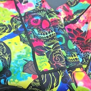 Constantly Varied Gear Multicolor Tie-Dye Active Leggings Skull Pattern